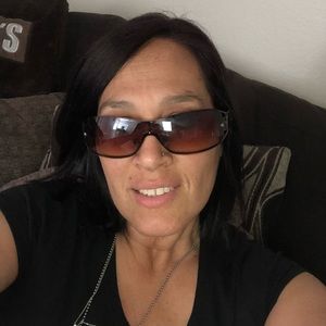 Meet your Posher, Leticia